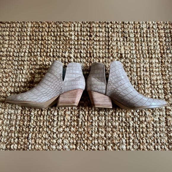 ShuShop Light Taupe Croc-Embossed Pointed Toe Ankle Booties - Picture 6 of 8